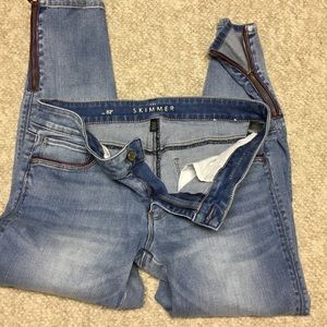 WHBM 8p Skimmers with red leather trim in VGC